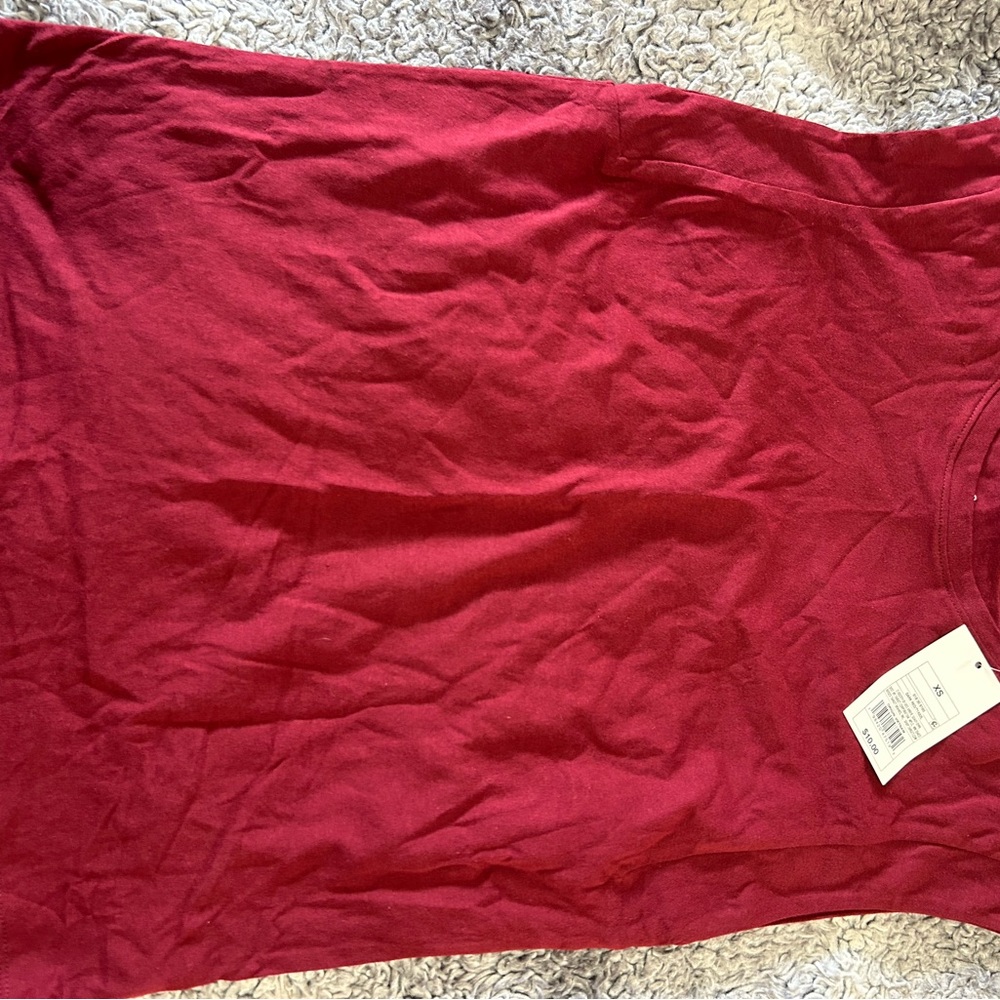 Red Sleeveless Top